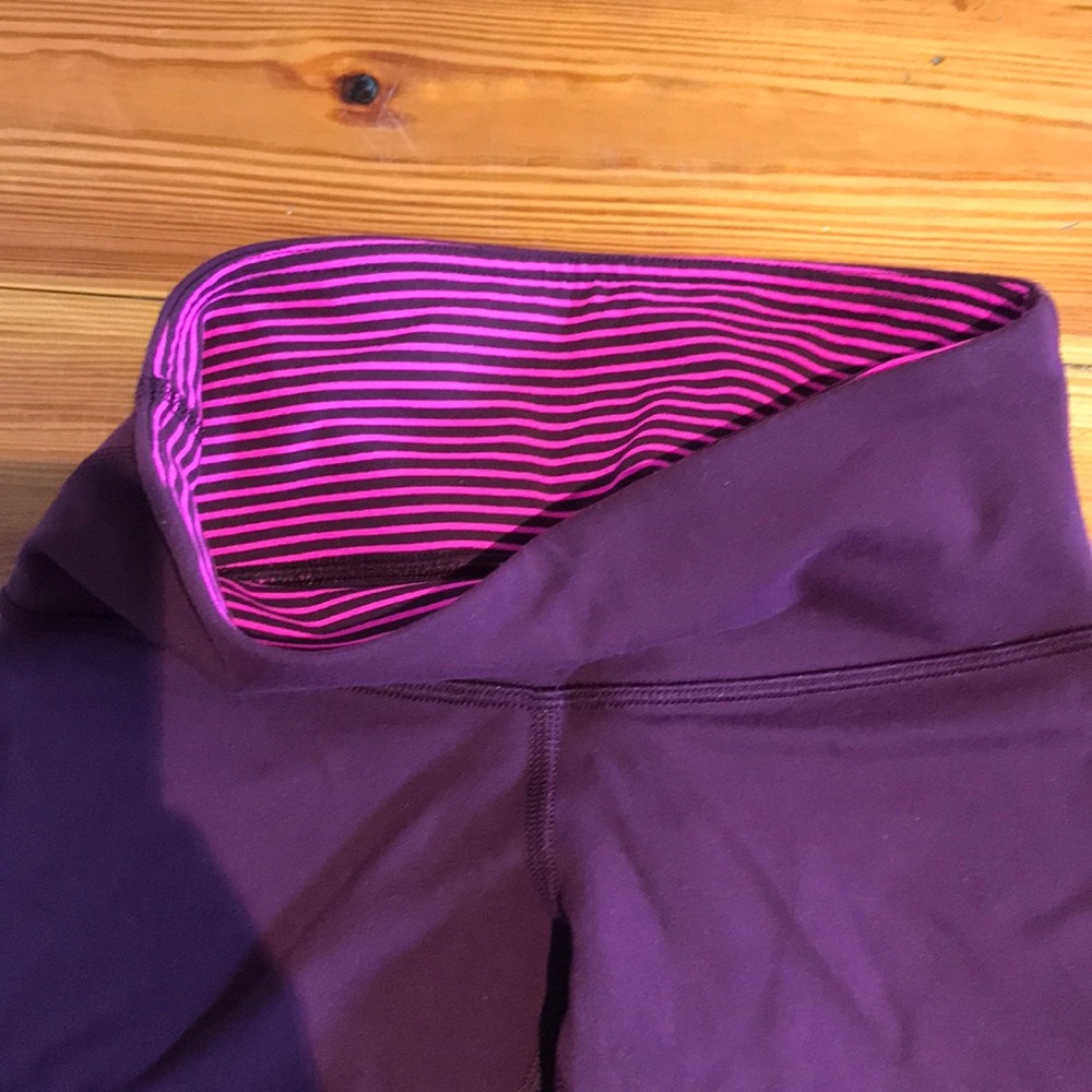 Lululemon leggings with zipper ruffle bottom - Picture 4 of 5
